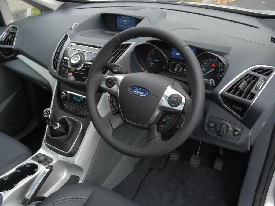  Ford Grand C-Max 2010 года  (UK) (фото 5 из 8)